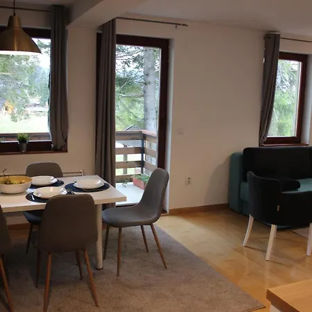 4 Seasons Lux Apartmán