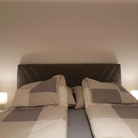 4 Seasons Lux * Vlasic